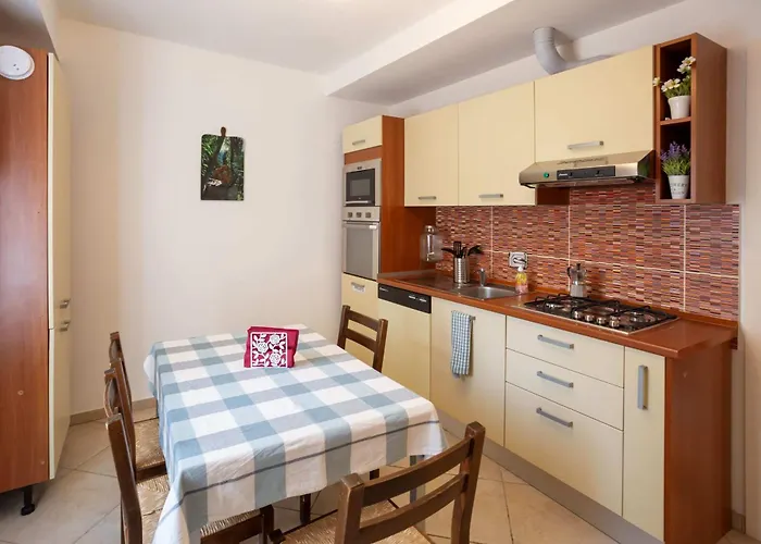 Borgo Paradiso